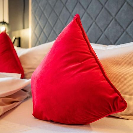Berghotel & Chalets Adersberg Chiemgau Card Kostenfrei غراسو المظهر الخارجي الصورة