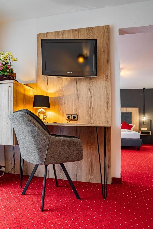 Berghotel & Chalets Adersberg Chiemgau Card Kostenfrei غراسو المظهر الخارجي الصورة