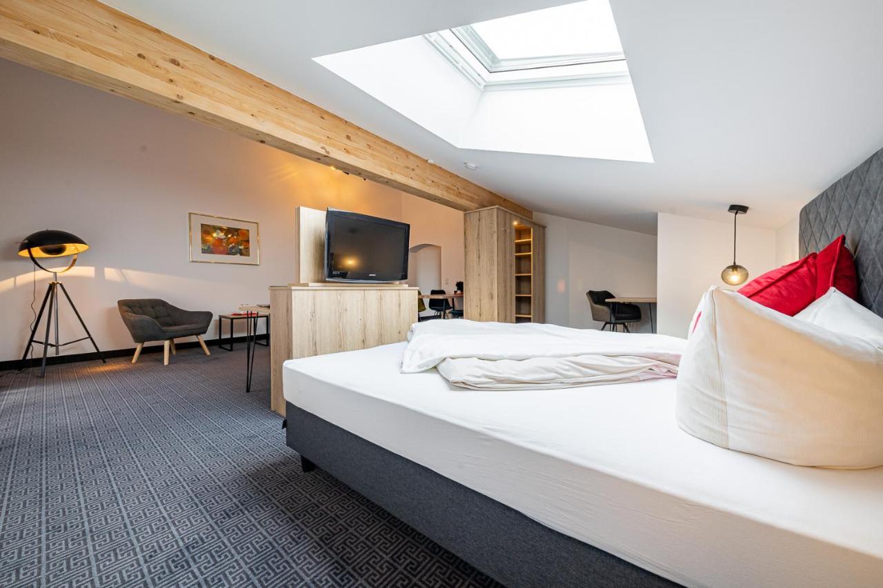 Berghotel & Chalets Adersberg Chiemgau Card Kostenfrei غراسو المظهر الخارجي الصورة