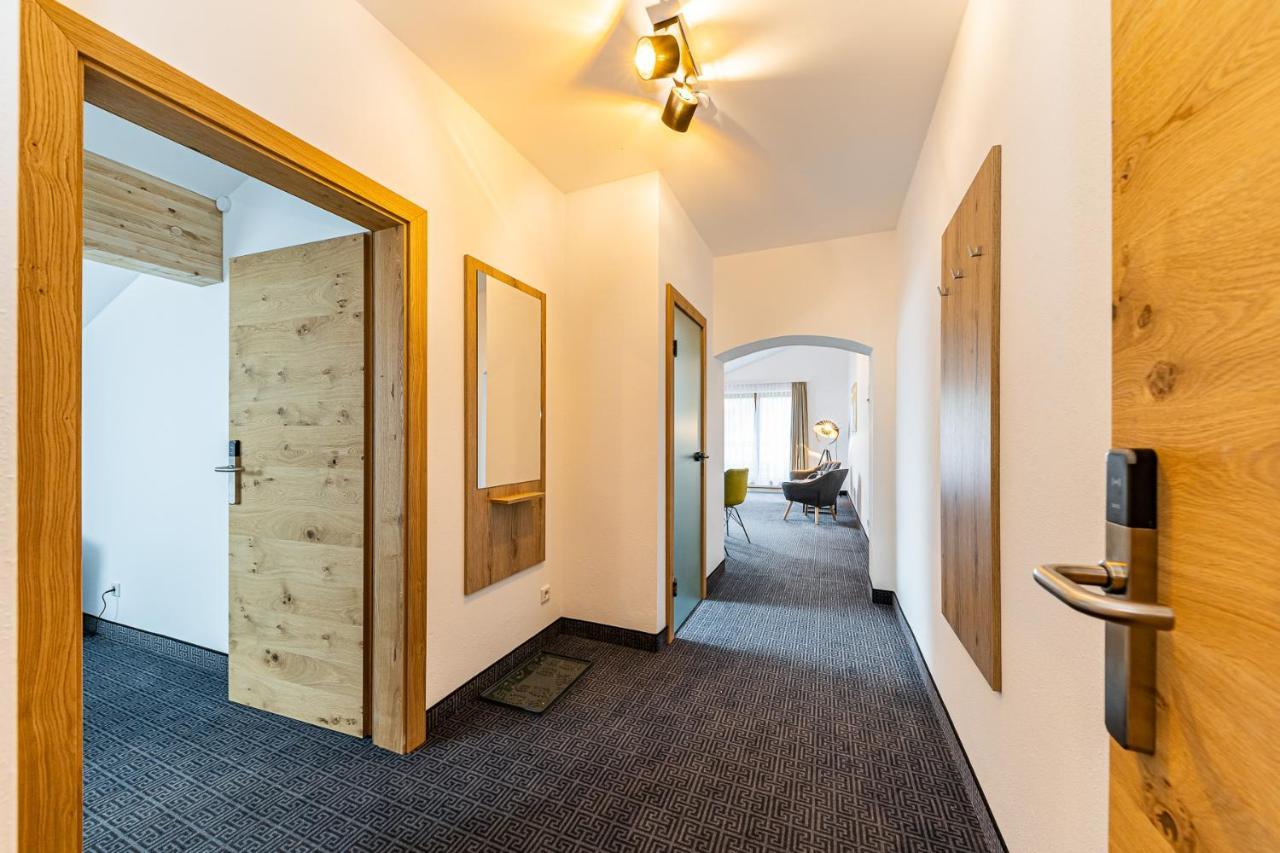 Berghotel & Chalets Adersberg Chiemgau Card Kostenfrei غراسو المظهر الخارجي الصورة