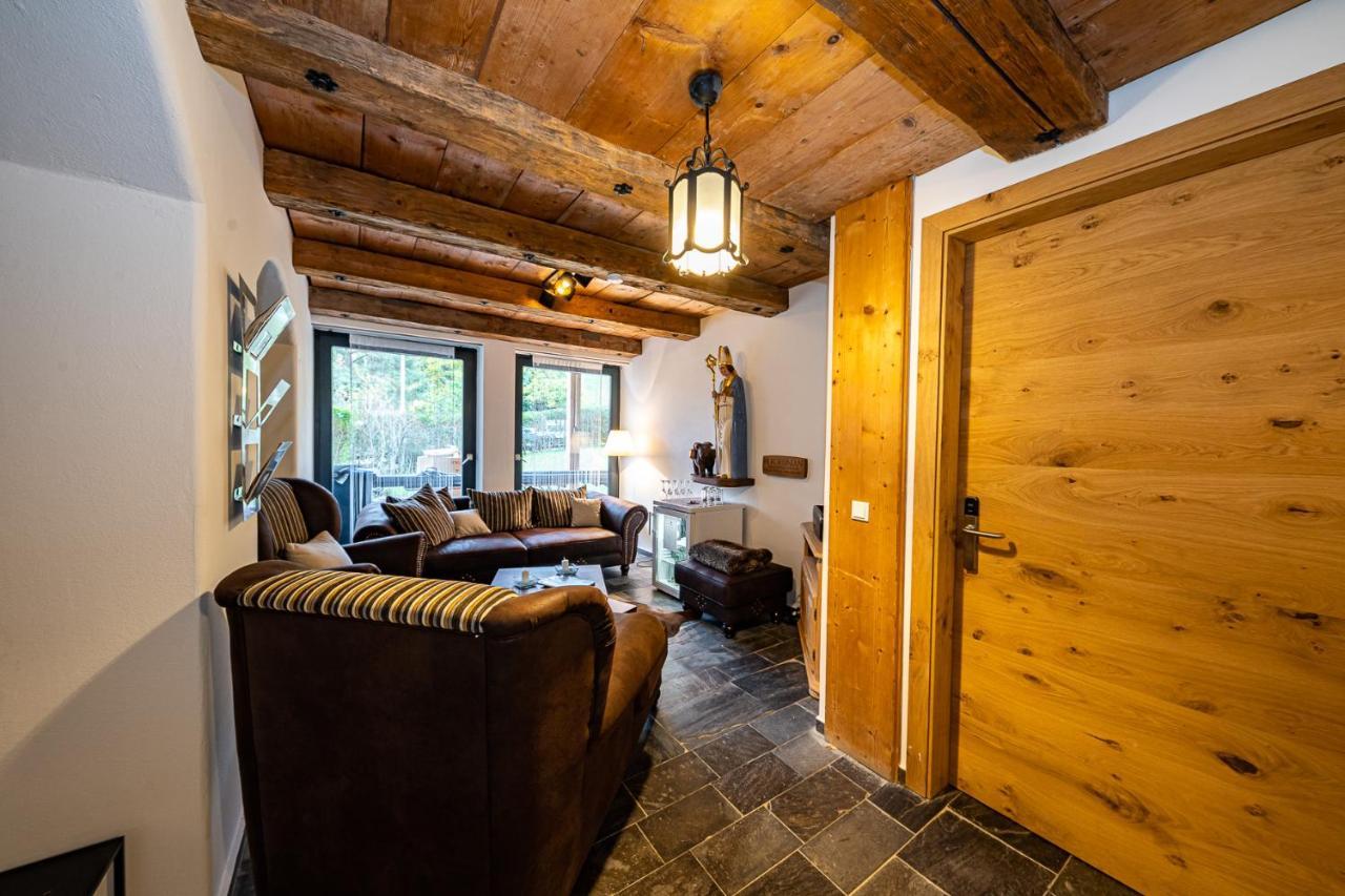 Berghotel & Chalets Adersberg Chiemgau Card Kostenfrei غراسو المظهر الخارجي الصورة