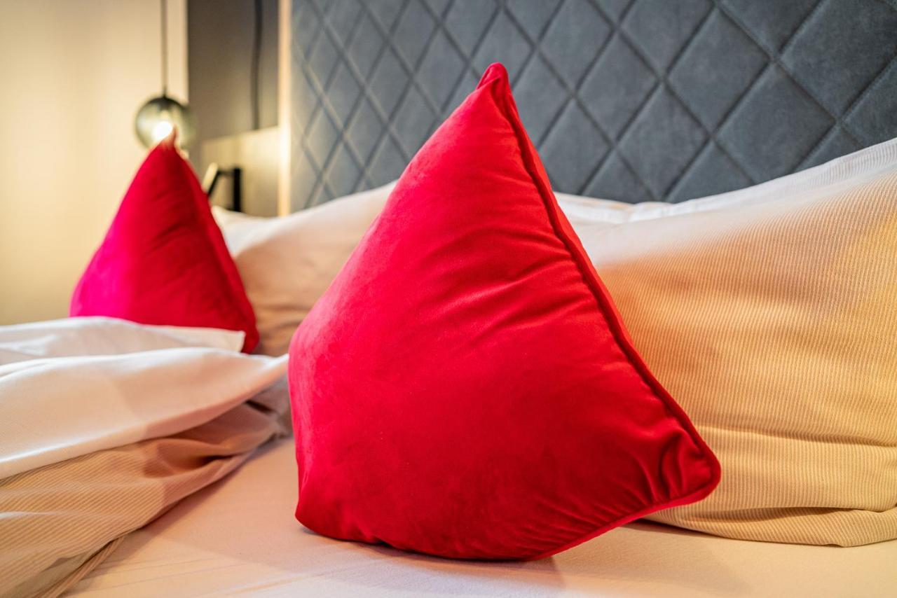 Berghotel & Chalets Adersberg Chiemgau Card Kostenfrei غراسو المظهر الخارجي الصورة
