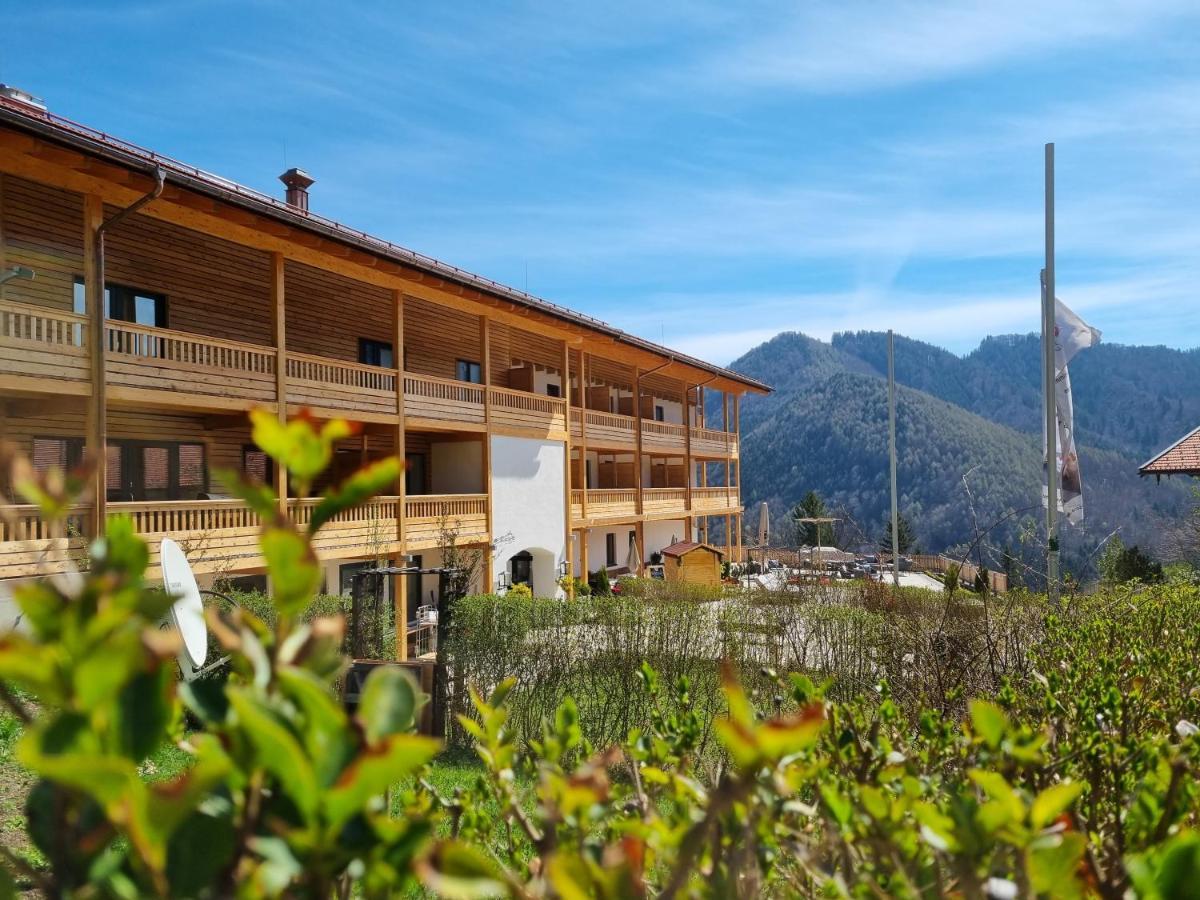 Berghotel & Chalets Adersberg Chiemgau Card Kostenfrei غراسو المظهر الخارجي الصورة